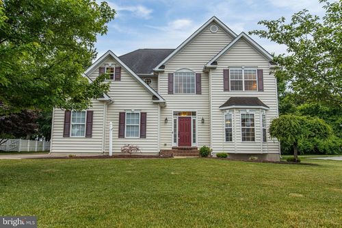 450 Orchard Grove Way, CAMDEN WYOMING, DE, 19934-4930 | Card Image