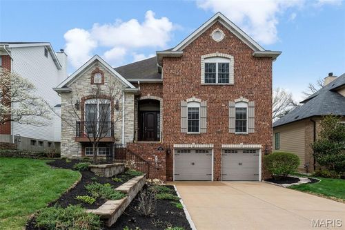 8116 Teasdale Ave, University City, MO, 63130-3819 | Card Image