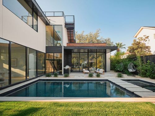 2102 Bowman Ave, Austin, TX, 78703-2306 | Card Image