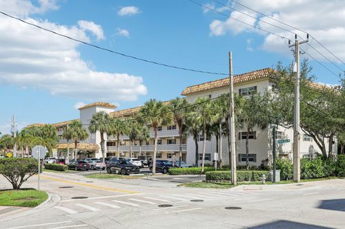 200 E Royal Palm Rd, Boca Raton, FL, 33432-5068 | Card Image