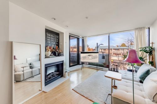 304-2525 Blenheim St, Vancouver, BC, V6K4W6 | Card Image