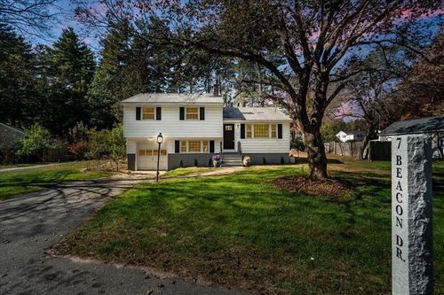 7 Beacon Dr, Merrimack, NH, 03054-3553 | Card Image