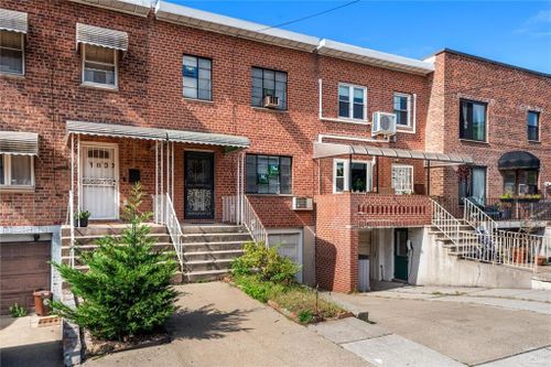 1809 Starr Street, Ridgewood, NY, 11385 | Card Image