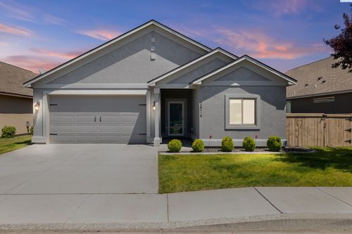 2674 Eaglewatch Loop, Richland, WA, 99354-2304 | Card Image