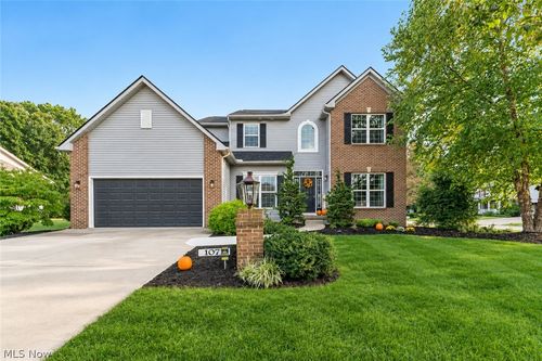 1071 Shawnee Ct, Vermilion, OH, 44089-3329 | Card Image