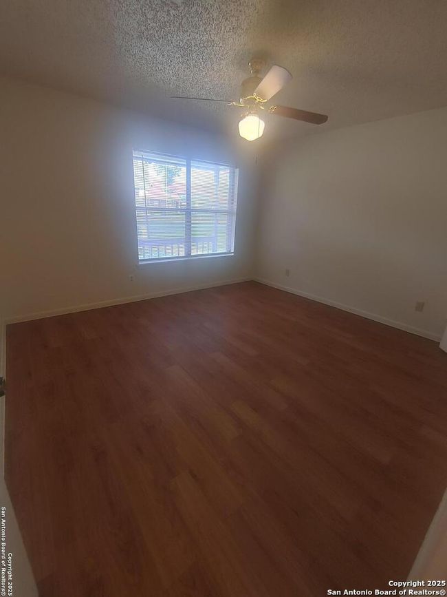 APT-2 - 6345 Queens Castle, Home with 1 bedrooms, 1 bathrooms and null parking in San Antonio TX | Image 5