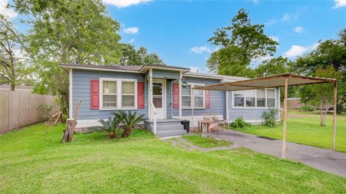 3514 Commerce St, Damon, TX, 77430 | Card Image