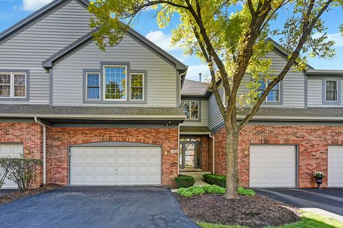 132 Northgate Place, Burr Ridge, IL, 60527 | Card Image