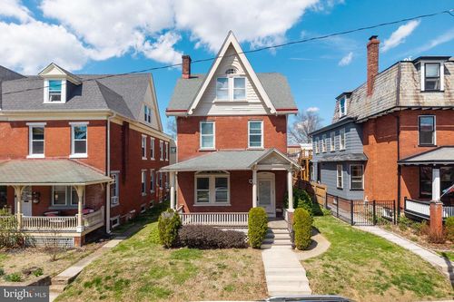 325 W Barnard Street W, WEST CHESTER, PA, 19382 | Card Image