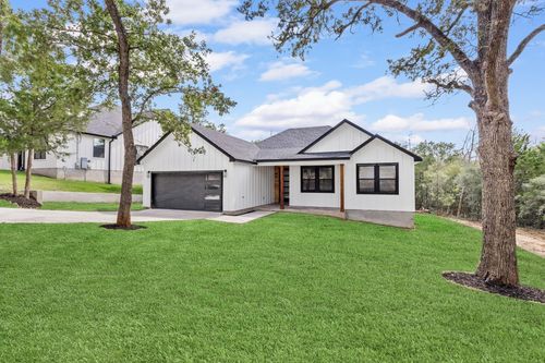 171 Lamaloa Ln, Bastrop, TX, 78602-6104 | Card Image