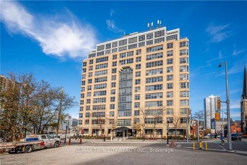 301-150 Queen Street, Kitchener, ON, N2G4T7 | Card Image