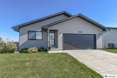 2500 Nw 57th St, Lincoln, NE, 68524-1031 | Card Image