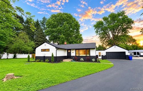 6921 Bear Ridge Rd, North Tonawanda, NY, 14120-9518 | Card Image
