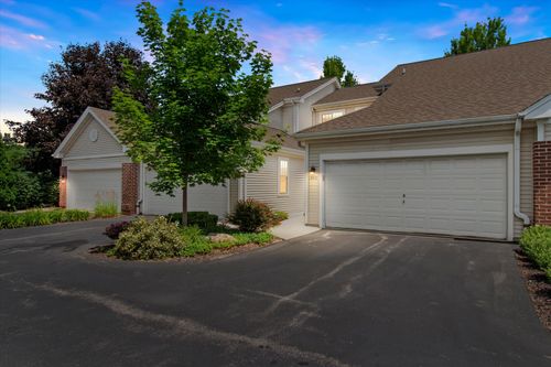 6913 W Rawson Ave, Franklin, WI, 53132-9280 | Card Image
