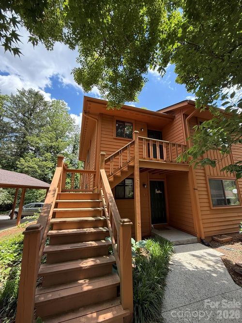 6-581 Courtwood Lane, Hendersonville, NC, 28739 | Card Image