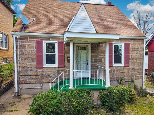 7722 Lloyd Ave, Swissvale, PA, 15218-2250 | Card Image