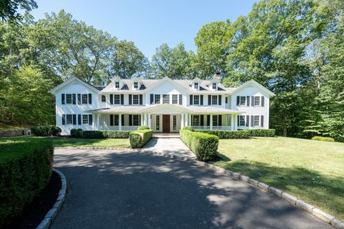 25 Hermit Ln, Westport, CT, 06880-1114 | Card Image