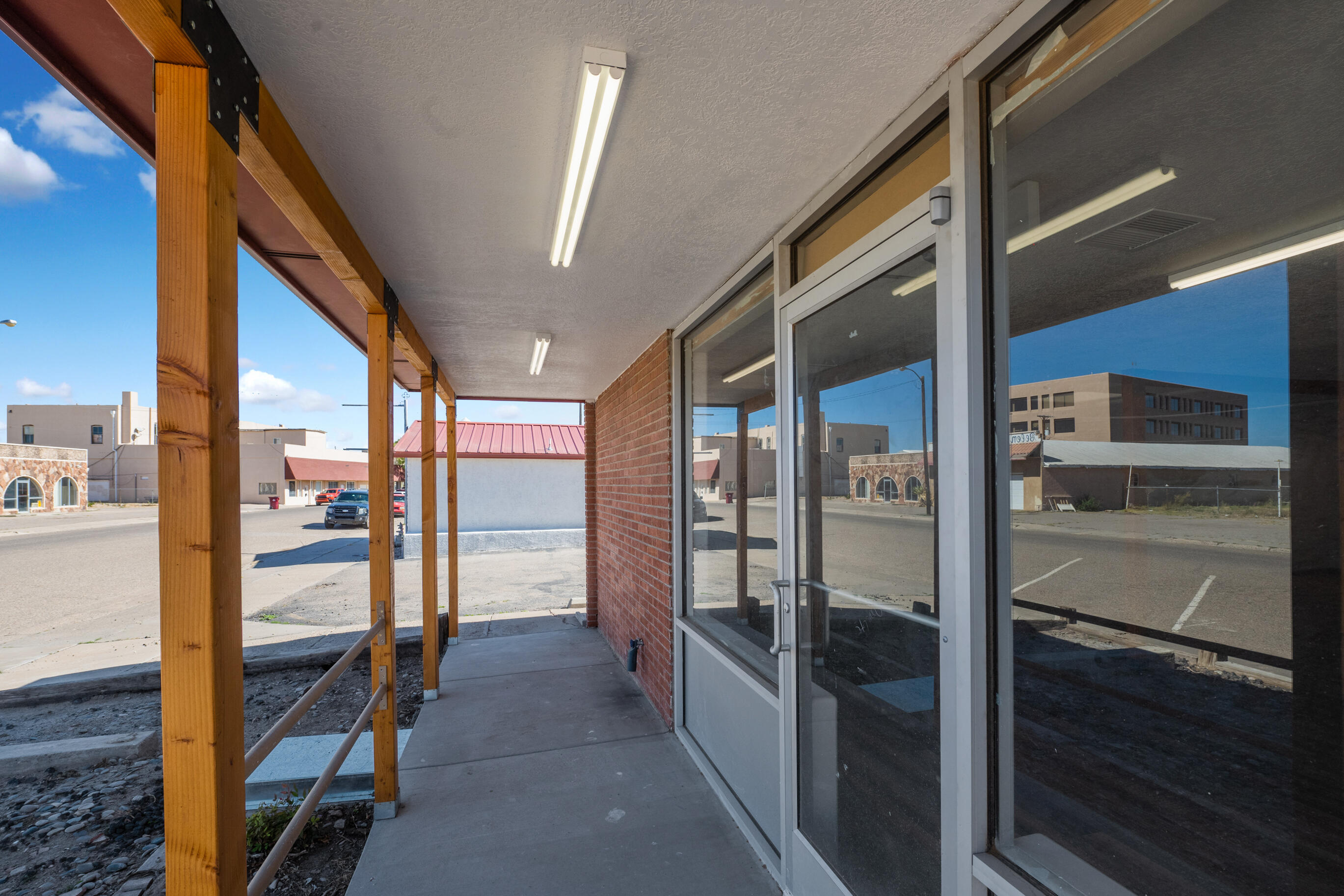 Commercial Sale in Belen 5