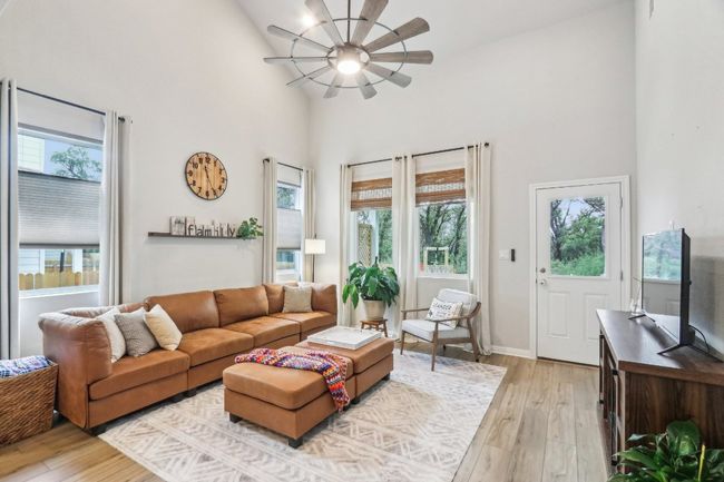 2024 Cantonata Dr, House other with 5 bedrooms, 4 bathrooms and 2 parking in Leander TX | Image 10