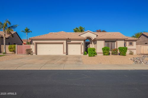 4616 W Whispering Wind Dr, Glendale, AZ, 85310-3042 | Card Image