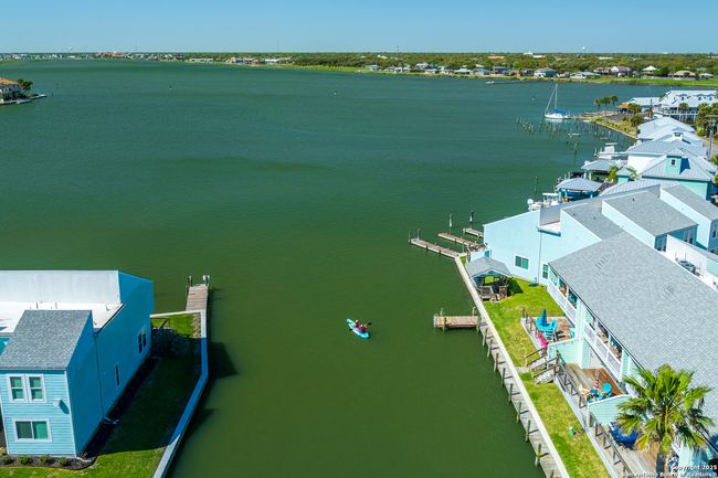 706 - 706 Lauderdale Dr, Condo with 2 bedrooms, 2 bathrooms and null parking in Rockport TX | Image 36
