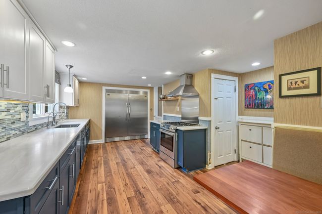 2214 Huntington Tpke, House other with 3 bedrooms, 2 bathrooms and null parking in Trumbull CT | Image 8