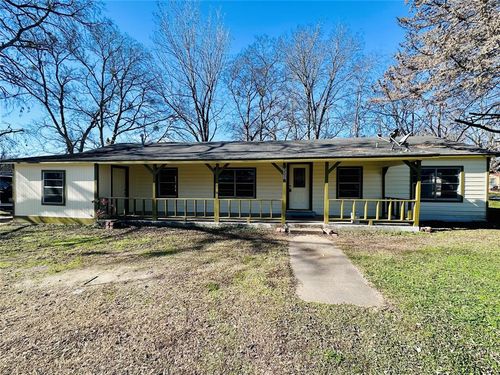 302 S 3rd Street, Normangee, TX, 77871 | Card Image