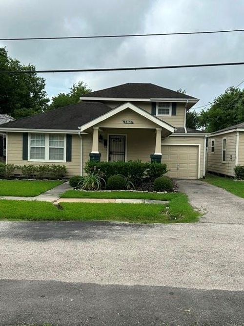 3260 Simmons St, Houston, TX, 77004-3559 | Card Image