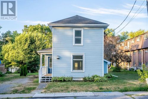 21 Downes Avenue, Prince Edward County (Picton Ward), ON, K0K2T0 | Card Image