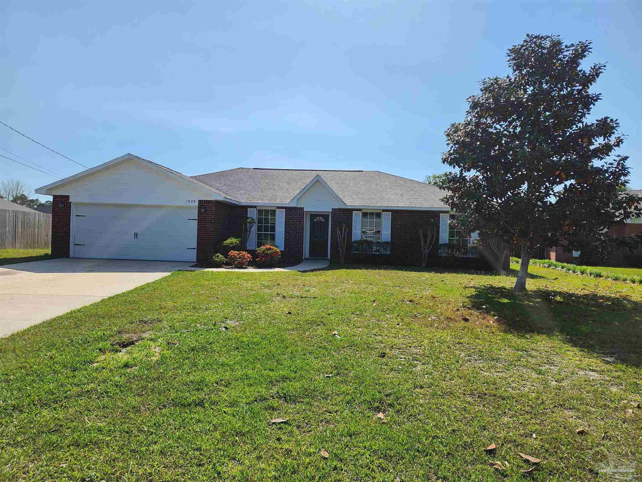Softshoe Pl, Pensacola, FL 32506