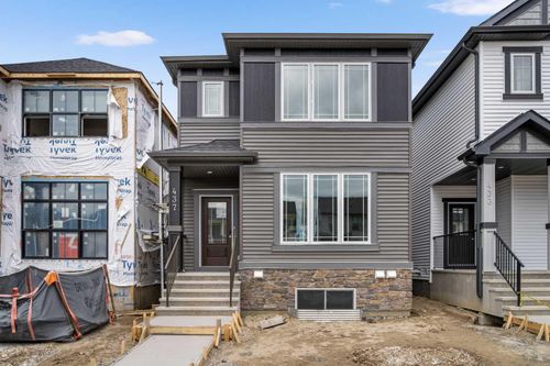 437 Hotchkiss Dr Se, Calgary, AB, T3S0N3 | Card Image