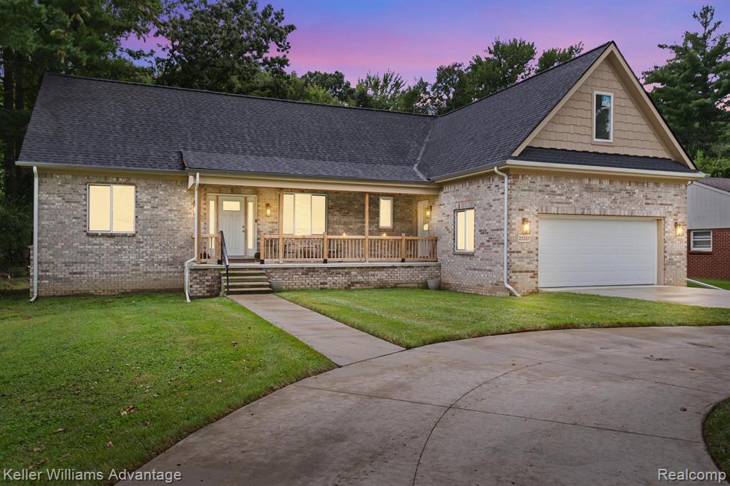 Valley View Dr, Southfield, MI 48033 #1
