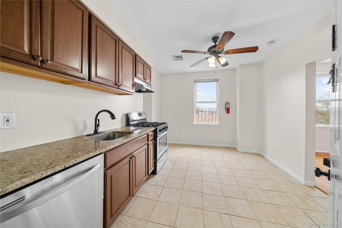4-402 Jericho Tpke, New Hyde Park, NY, 11040-4510 | Card Image