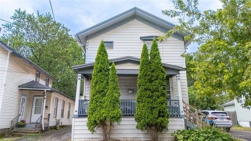 63 Webb St, Lockport, NY, 14094-4256 | Card Image