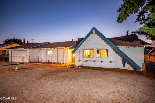 41643 47th St W, Lancaster, CA, 93536-2966 | Card Image