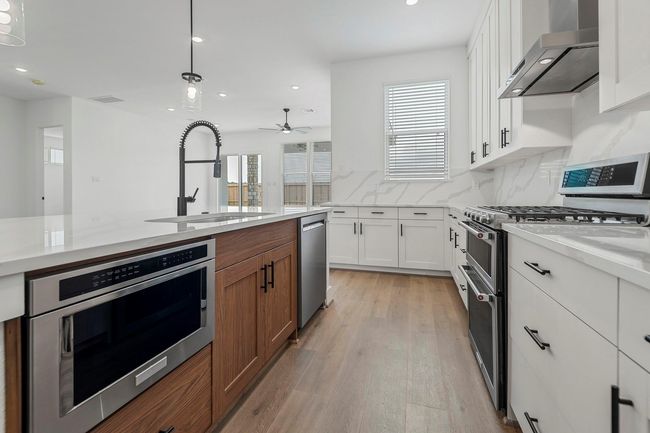 1824 Drover Ln, House other with 5 bedrooms, 3 bathrooms and 2 parking in Rosenberg TX | Image 8
