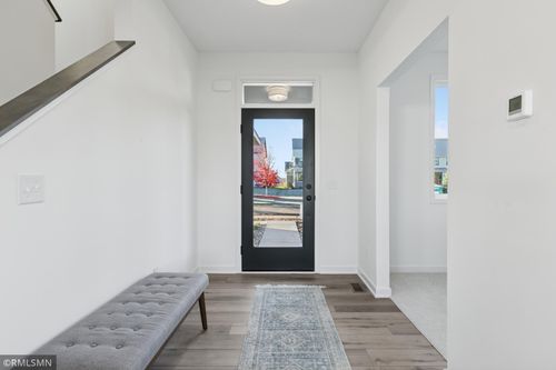 10157 Blackmoor Rd, Woodbury, MN, 55129-5741 | Card Image