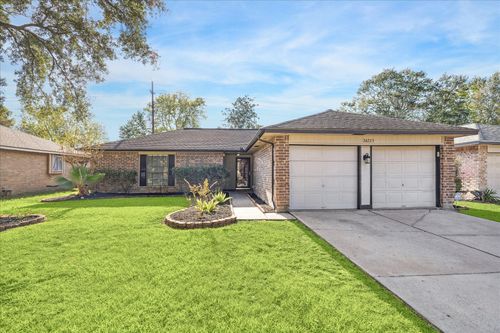 24223 Spring Towne Dr, Spring, TX, 77373-9035 | Card Image