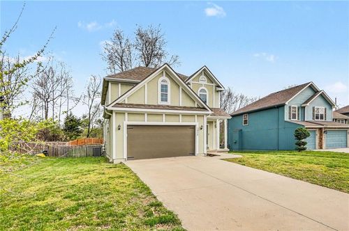 1808 Nw 79th Ter, Kansas City, MO, 64151-4078 | Card Image