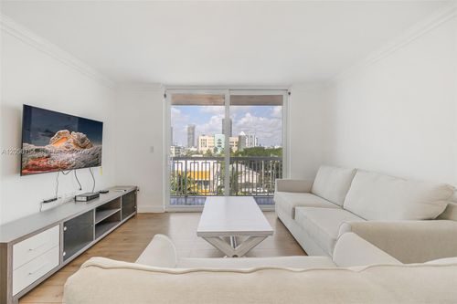 602-401 Ocean Dr, Miami Beach, FL, 33139-6644 | Card Image