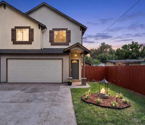 111 N Gem Street, Nampa, ID, 83651 | Card Image