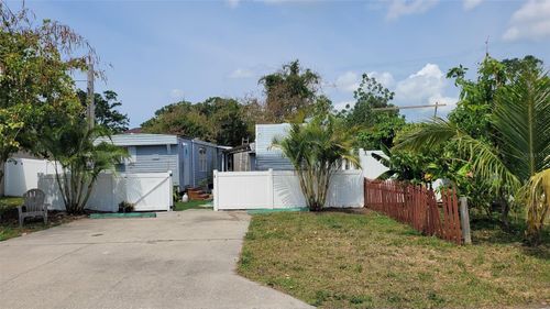 12550 Cross St, LARGO, FL, 33773-3428 | Card Image