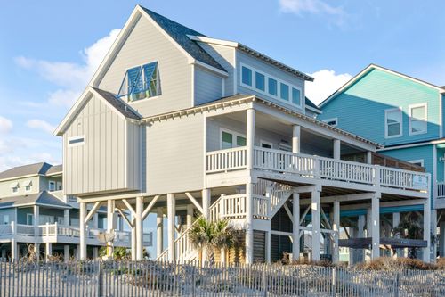 2798 Tradewind Ln, Crystal Beach, TX, 77650 | Card Image