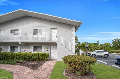 unit-206-8071 Country Rd, FORT MYERS, FL, 33919-7128 | Card Image