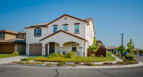 2751 Brookshire Cir, Woodland, CA, 95776-5534 | Card Image