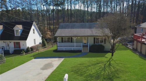 122 W South St, Canton, GA, 30114-3812 | Card Image