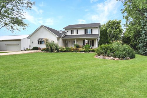 49W972 Peterson Rd, Maple Park, IL, 60151-8106 | Card Image