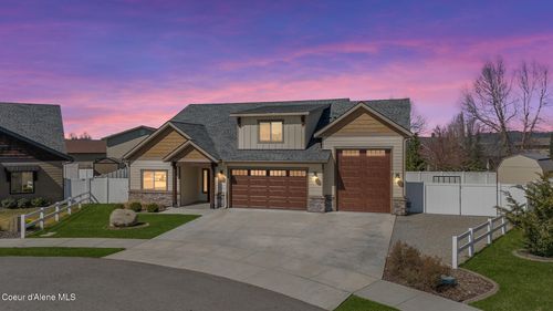 1402 W Wayward Cir, Post Falls, ID, 83854-4817 | Card Image