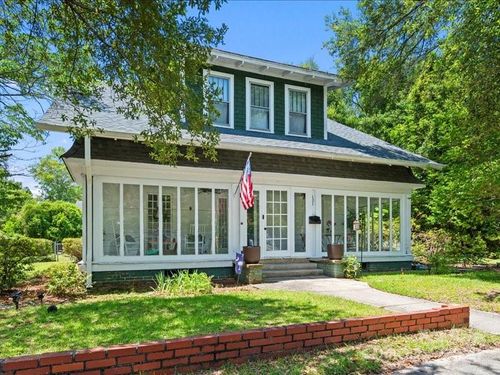 101 3rd St, Cheraw, SC, 29520-2801 | Card Image