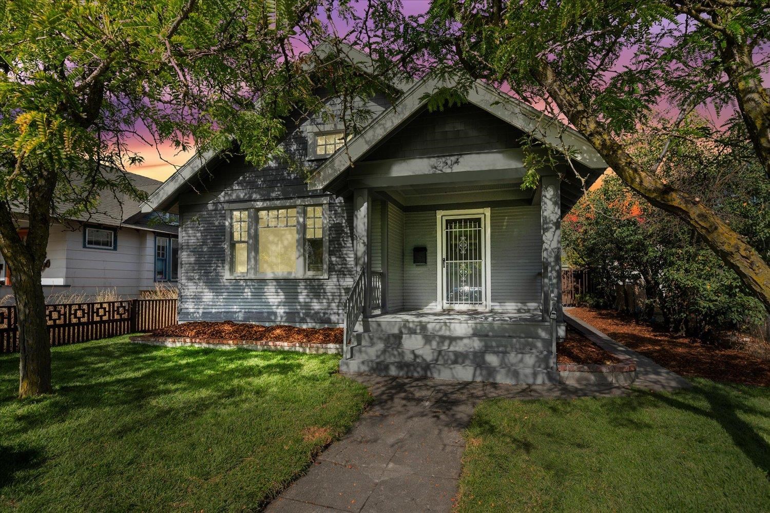 College Ave, Spokane, WA 99201